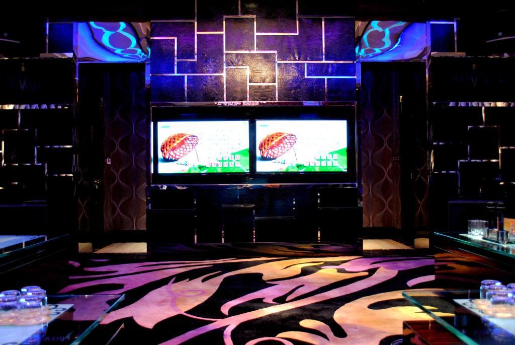 Datong Weidu International Hotel Luaran gambar
